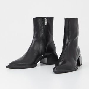 Vagabond Black Ankle Boots